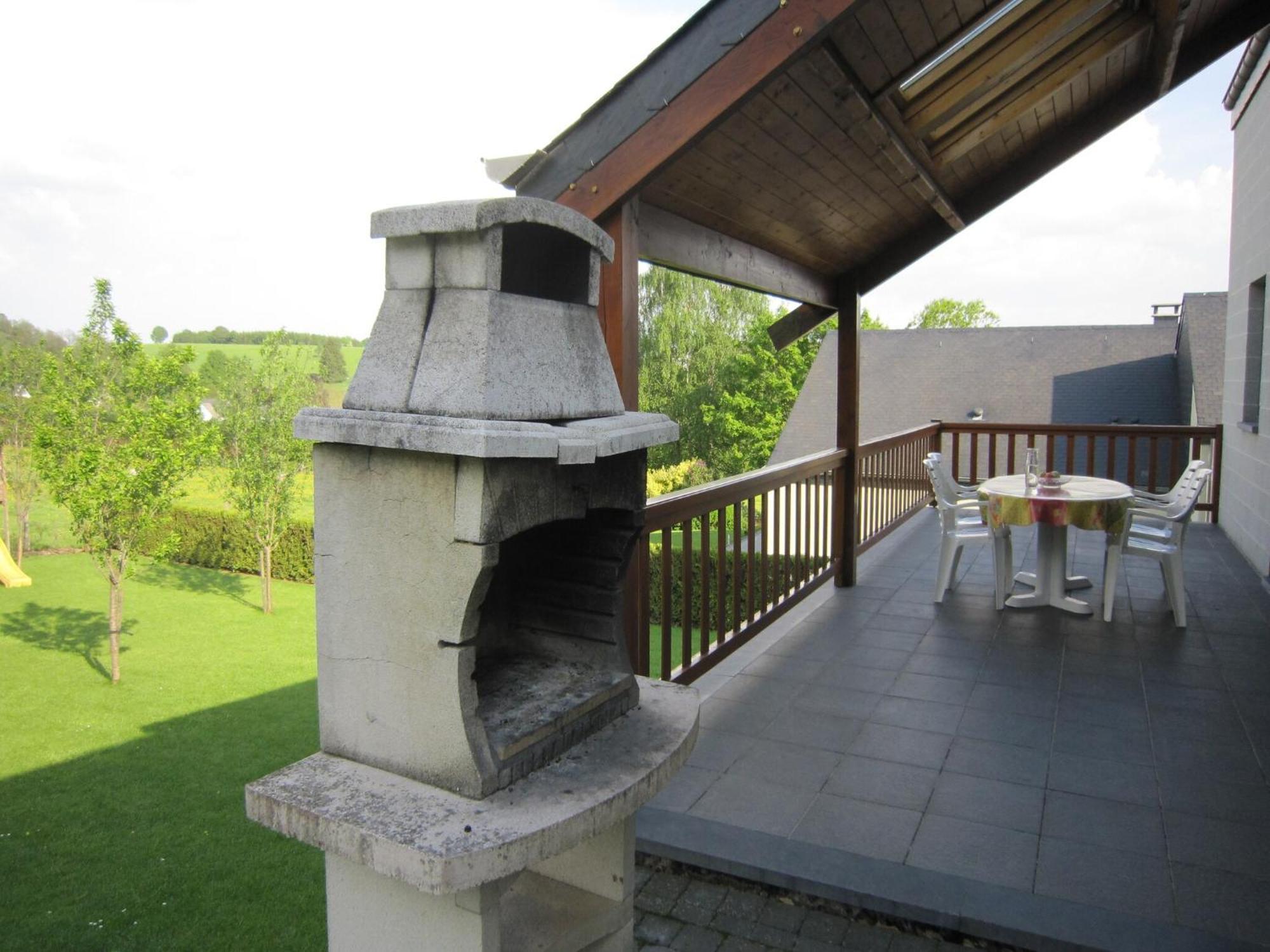 Contemporary Holiday Home In Houffalize With Private Garden Экстерьер фото